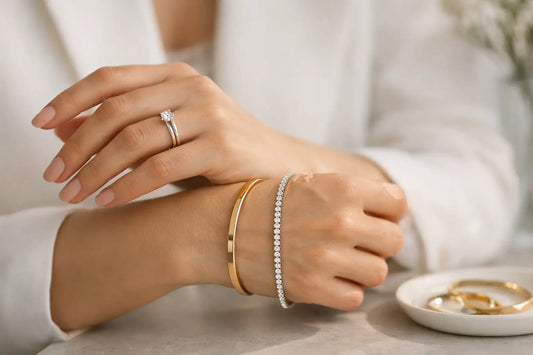 How to Match Rings and Bracelets With Style