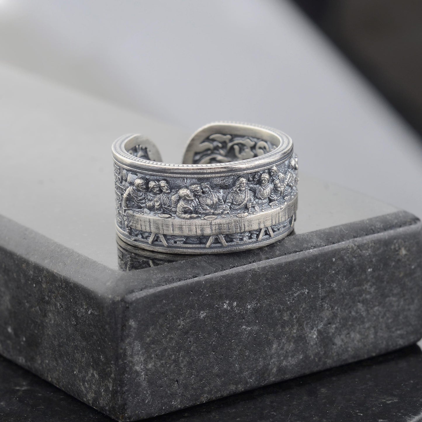 Sterling Silver Last Supper Ring: Engraved Da Vinci Renaissance Jewelry