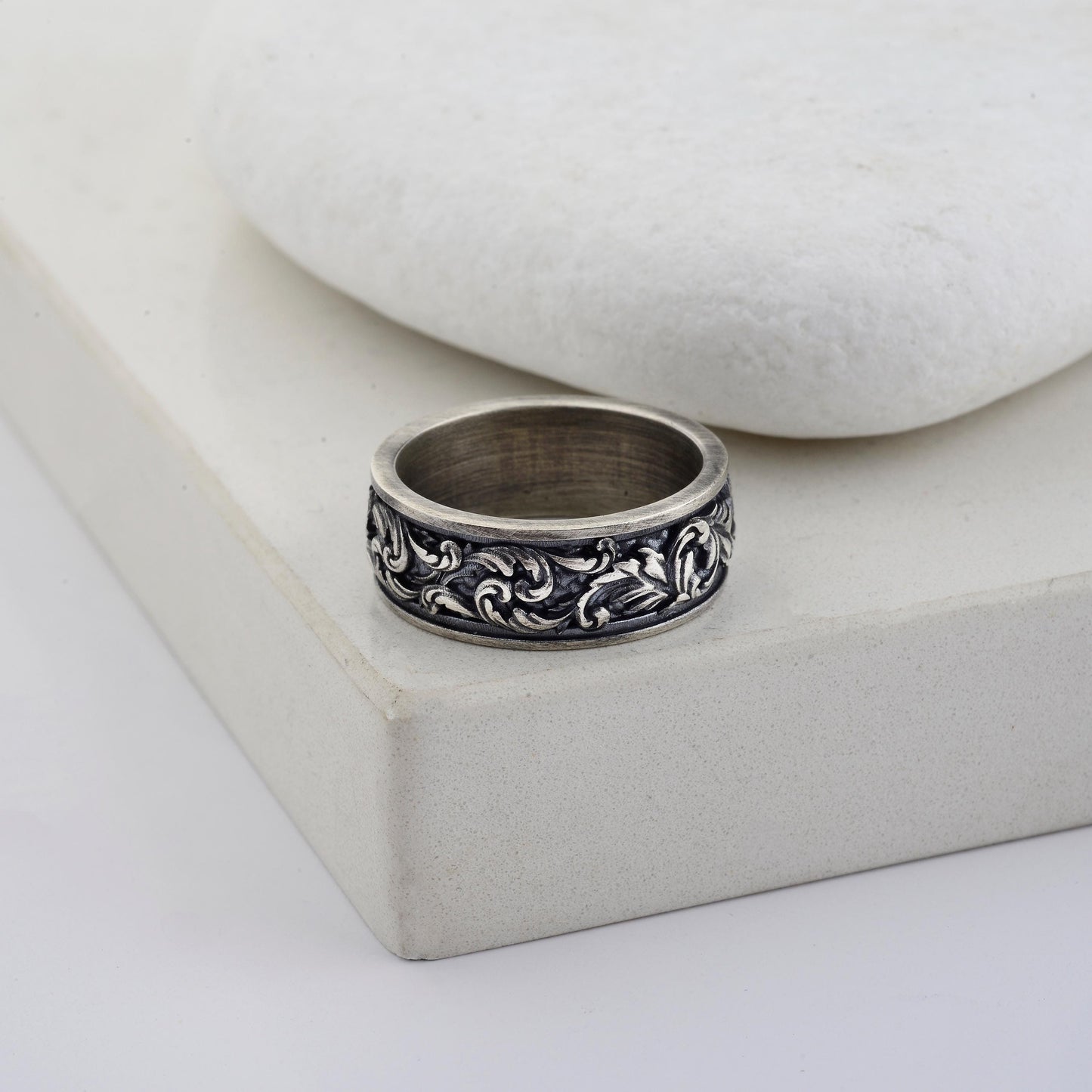 Sterling Silver Leaf Pattern Ring, Unisex Floral Band
