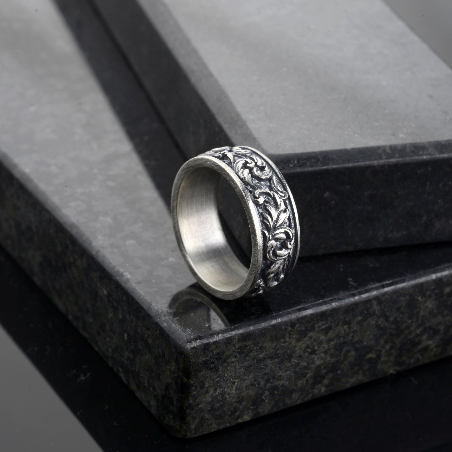 Sterling Silver Leaf Pattern Ring, Unisex Floral Band
