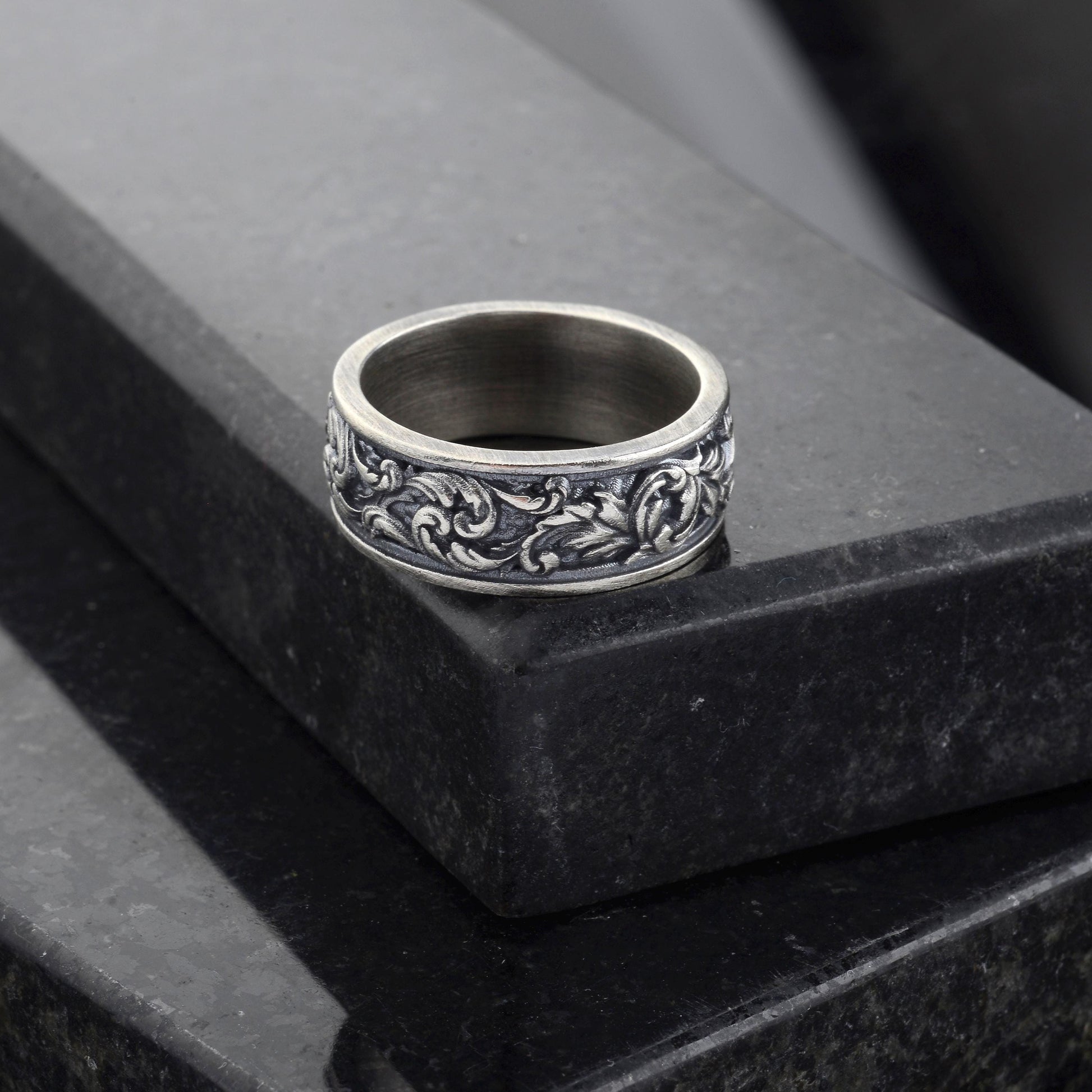 Sterling Silver Leaf Pattern Ring, Unisex Floral Band