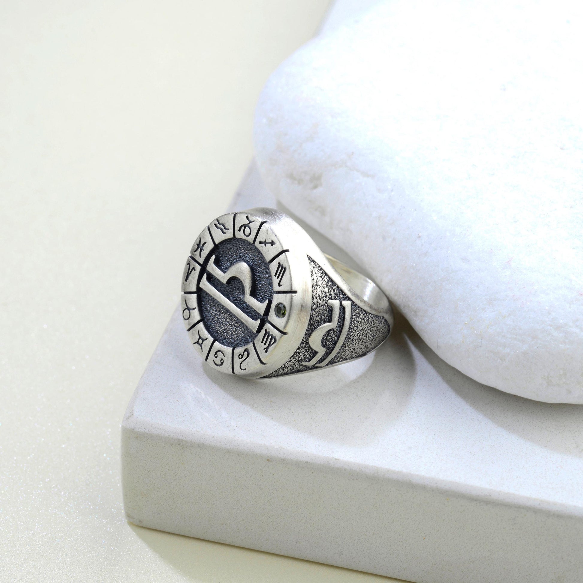 Sterling Silver Libra Zodiac Ring: Horoscope Astrology Jewelry