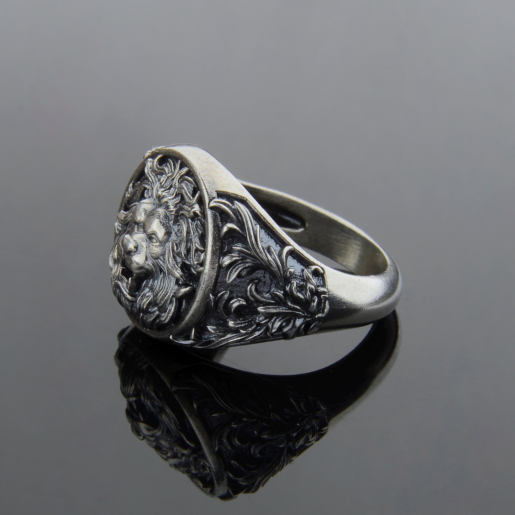Sterling Silver Lion Head Signet Ring: Handmade Animal Jewelry