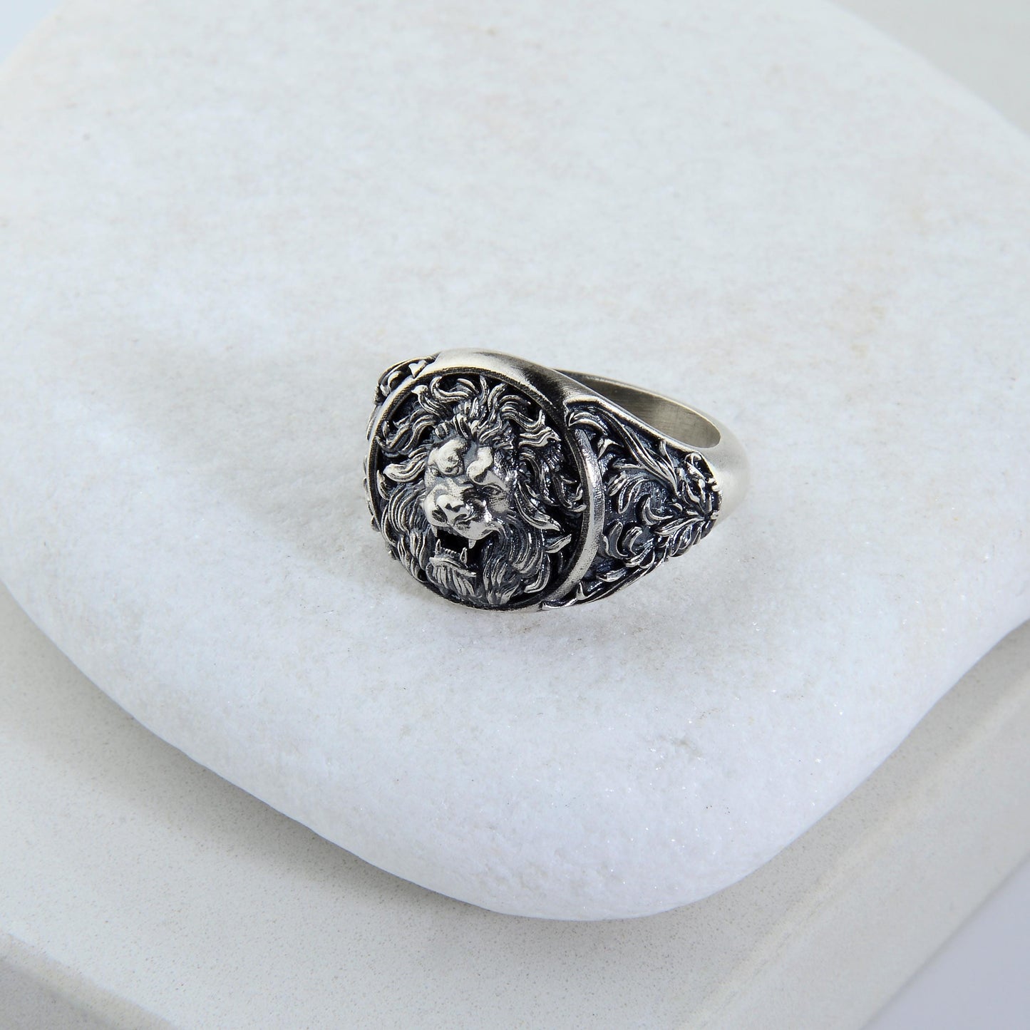 Sterling Silver Lion Head Signet Ring: Handmade Animal Jewelry