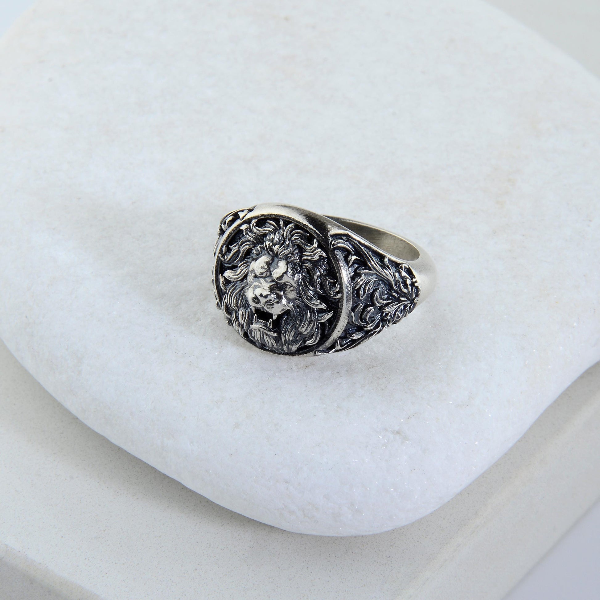 Sterling Silver Lion Head Signet Ring: Handmade Animal Jewelry