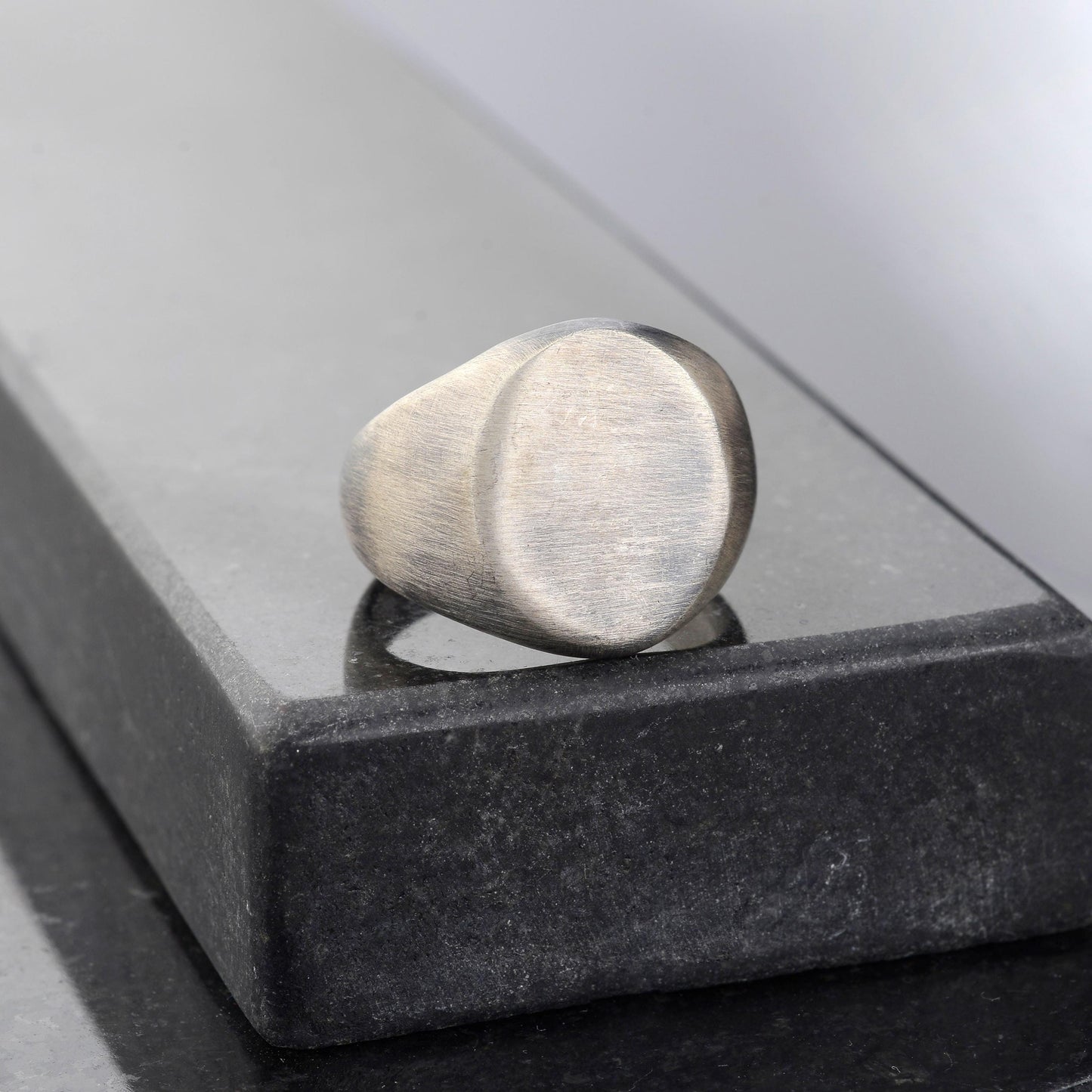 925 Sterling Silver Plated Signet Ring: Minimalist Vintage Band