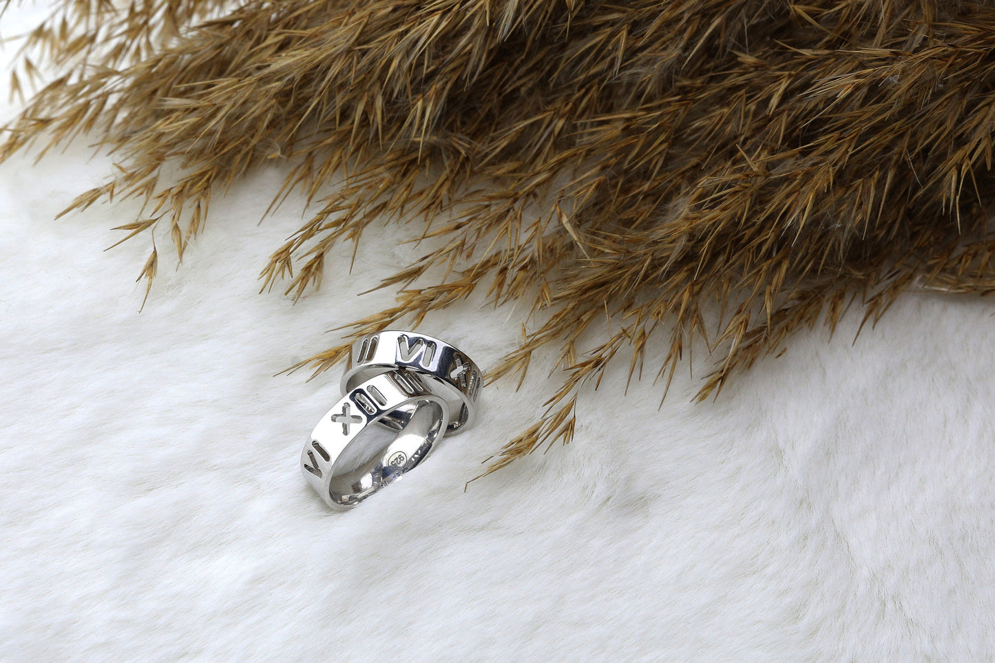 Romen Numeral Promise Ring Set,Anniversary Rings,Roman Number Style Band,Gold Engagement Ring,Couples Matching Rings,5mm Personalized Ring