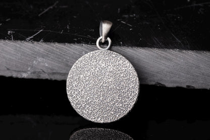 Screaming Woman Skull Pendant