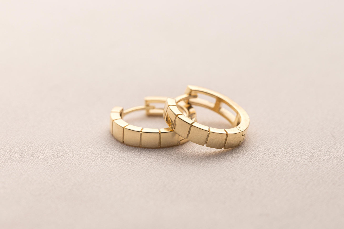 14k Solid Gold MICRO CZ Hoop Earring, Dainty Simple Hoop Earring, Cartilage Piercing, Huggie Hoop Earrings, 14k Gold Filled Hoop Earrings