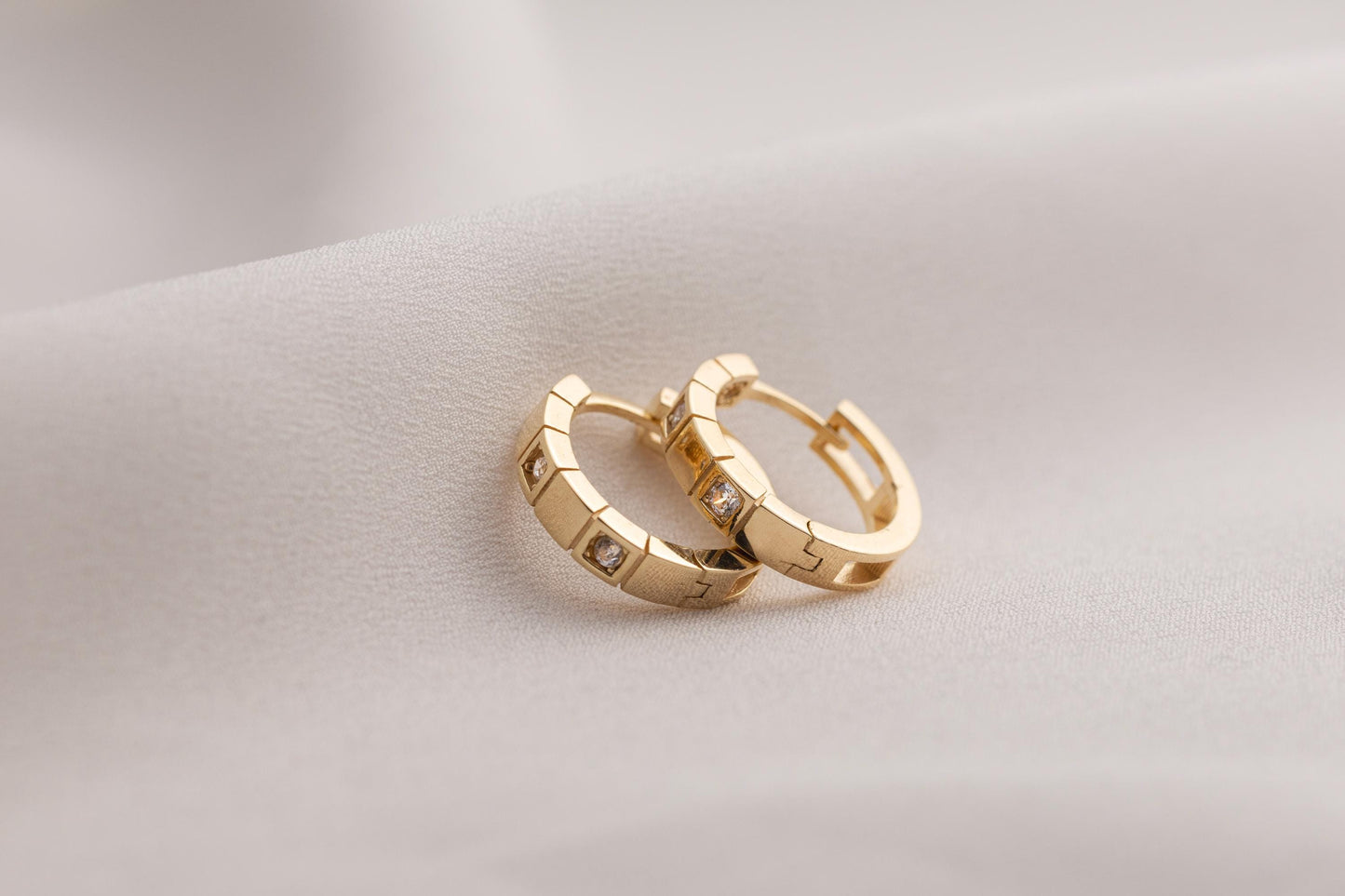 14k Gold Geometric Huggie Hoop Earrings, Square CZ Gold Huggies, Modern Chunky Small Hoop, Minimalist Gold Hoop, Dainty Everyday Earrings