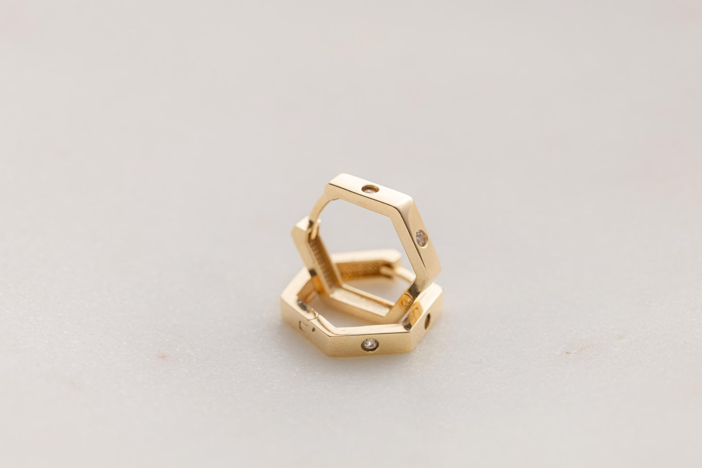 14k Gold Hexagon Huggie Hoop Earrings, Geometric Gold Earrings, Minimalist CZ Hoop, Modern Small Gold Hoops, Dainty Hexagon Earrings