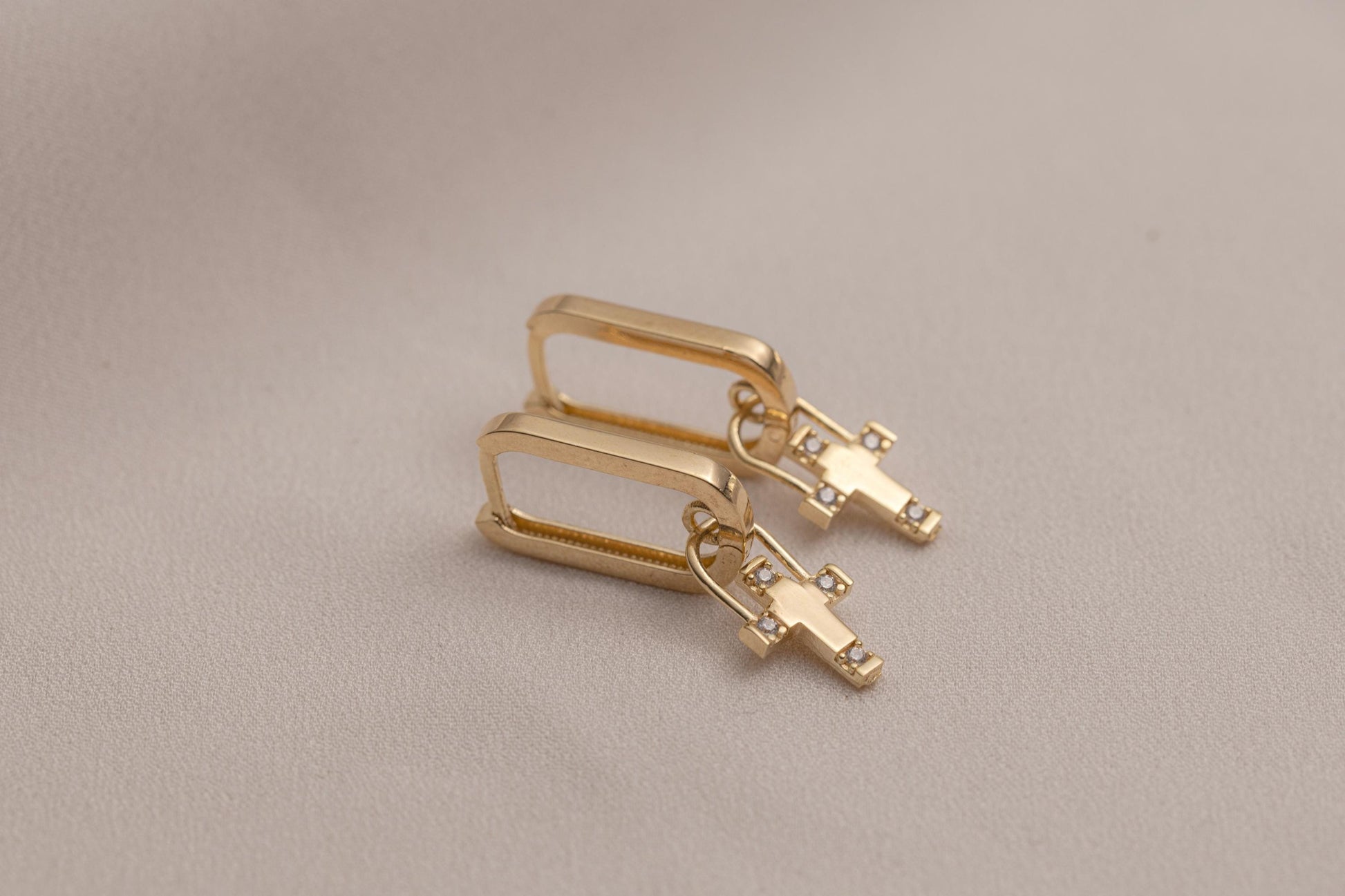 Dainty Cross Hoop Earrings, 14K Solid Gold Cross Earrings, Minimalist Cross Hoop Earrings, Cross Pendant Earrings, Diamond Cross Earring